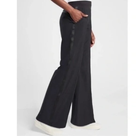 Athleta Nolita Wide Leg Trouser Pant, Black Size 8 - Picture 1 of 6